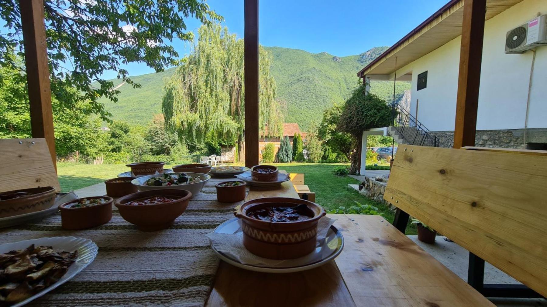 Villa Ilis House Matka Skopje Exterior foto