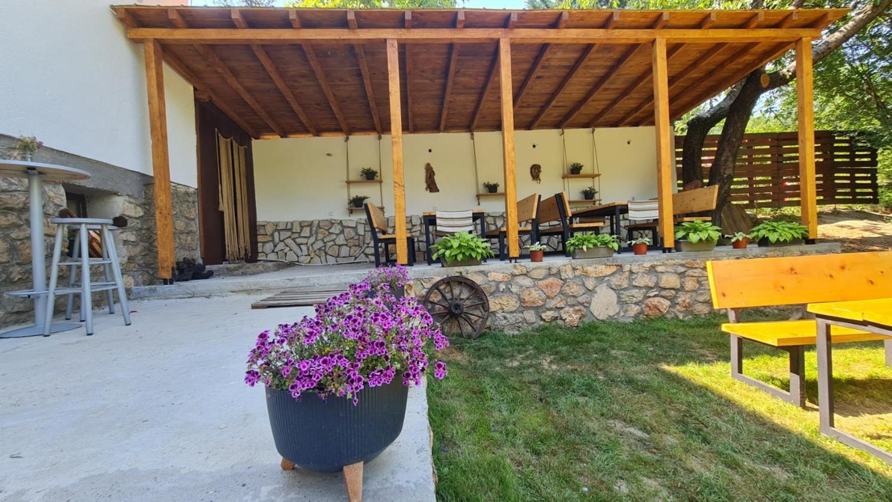 Villa Ilis House Matka Skopje Exterior foto